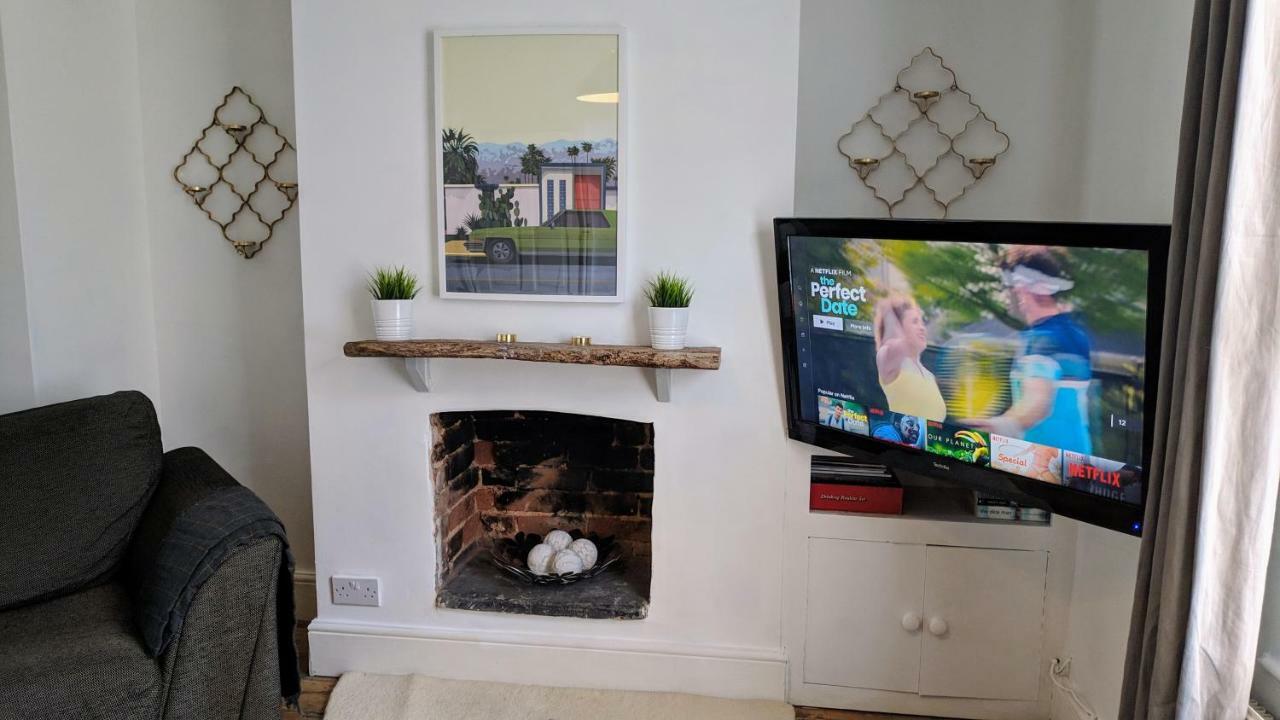 Noble House Exeter Villa Szoba fotó